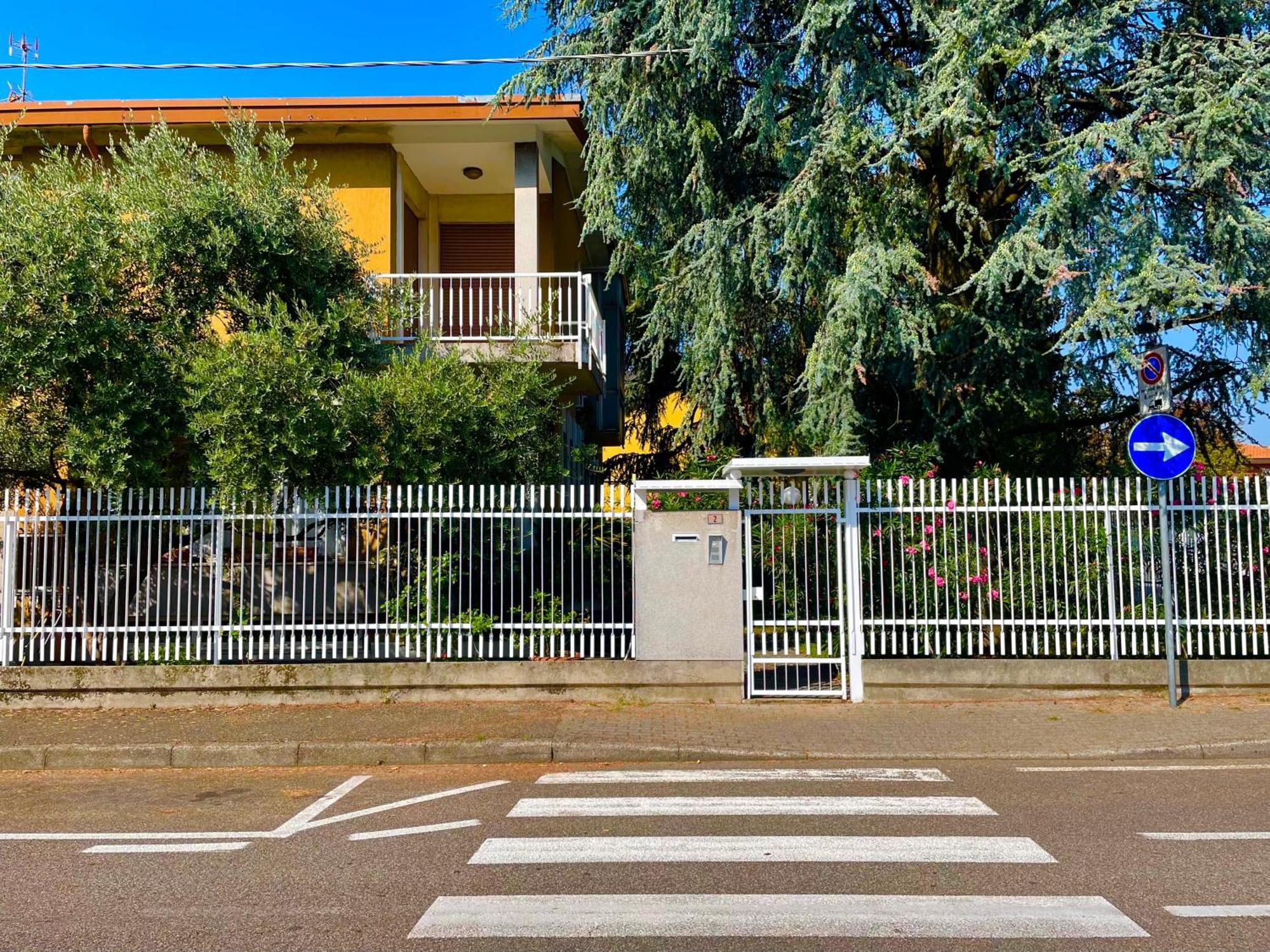 Appartamento Tra Monza E Milano Muggio Exterior photo